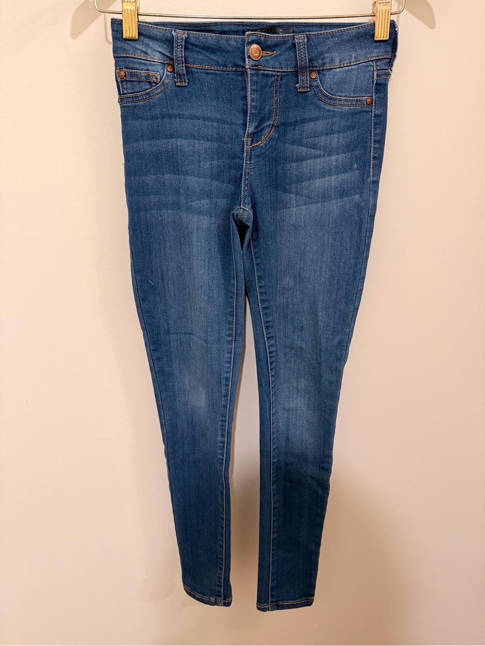 Crave Skinny Mid-Blue High-Rise Jeans Size 0/24